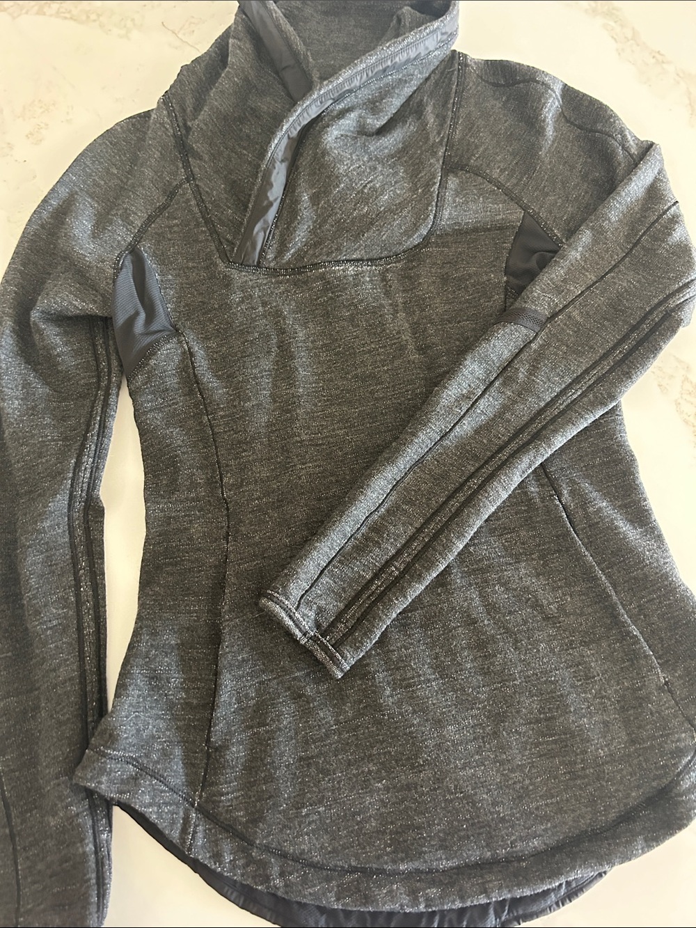 lululemon athletica Heather Black Funnel-Neck Athletic Pullover SZ 2